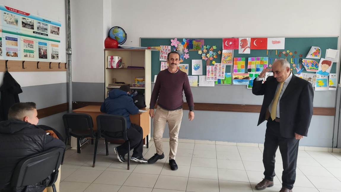 ÖZEL EĞİTİM ŞUBE MÜDÜRÜ OKULUMUZU ZİYARET ETTİ